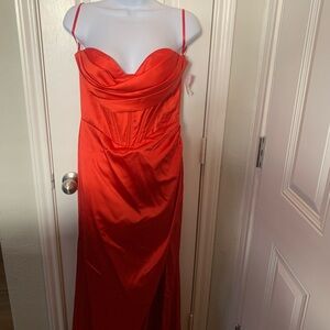 Gianni Bini Vibrant deep orange Strapless Satin Gown